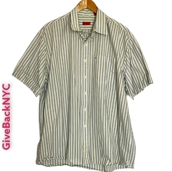 IZOD Striped Button Down Short Sleeve Shirt Size XL - Picture 2 of 4